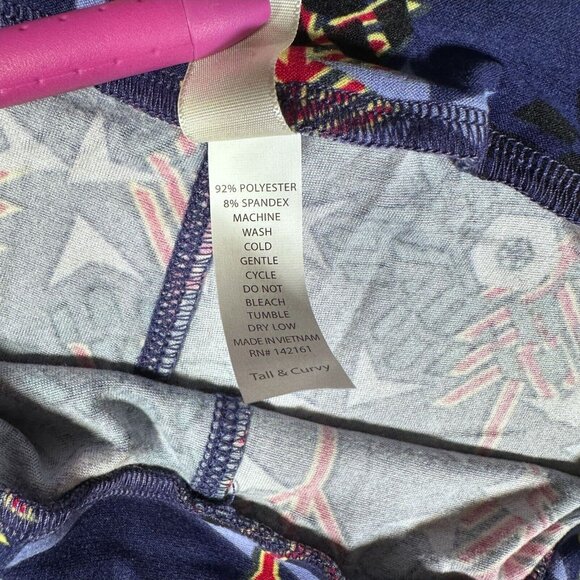 LuLaRoe Blue Red Black Yellow Tribal Arrows Southwestern Leggings Tall Curvy TC - Picture 4 of 6